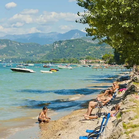 Kemp Happy Camp Mobile Homes In Cisano San Vito 4*