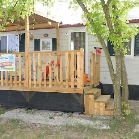 Happy Camp Mobile Homes In Cisano San Vito Campsite 4*
