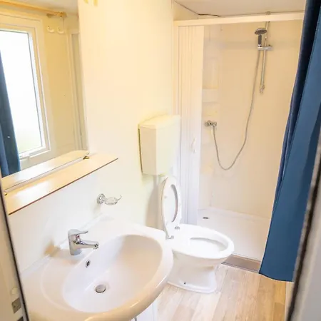 Happy Camp Mobile Homes In Cisano San Vito Campsite 4*