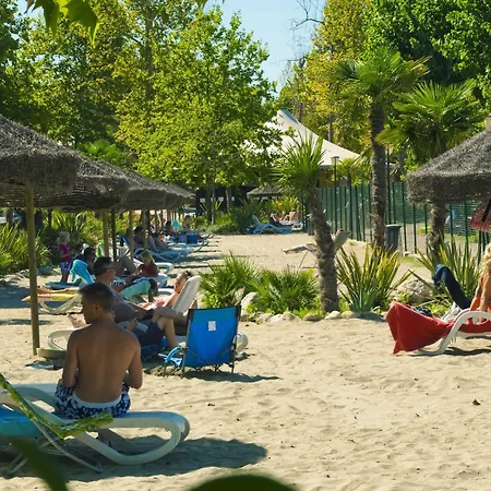 Campsite Happy Camp Mobile Homes In Cisano San Vito Bardolino