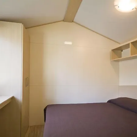 Campsite Happy Camp Mobile Homes In Cisano San Vito Bardolino
