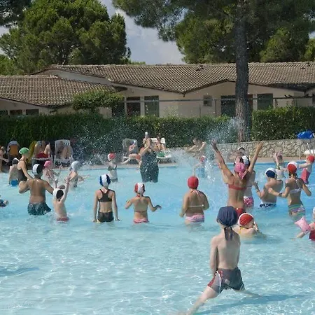 Happy Camp Mobile Homes In Cisano San Vito Campsite Bardolino